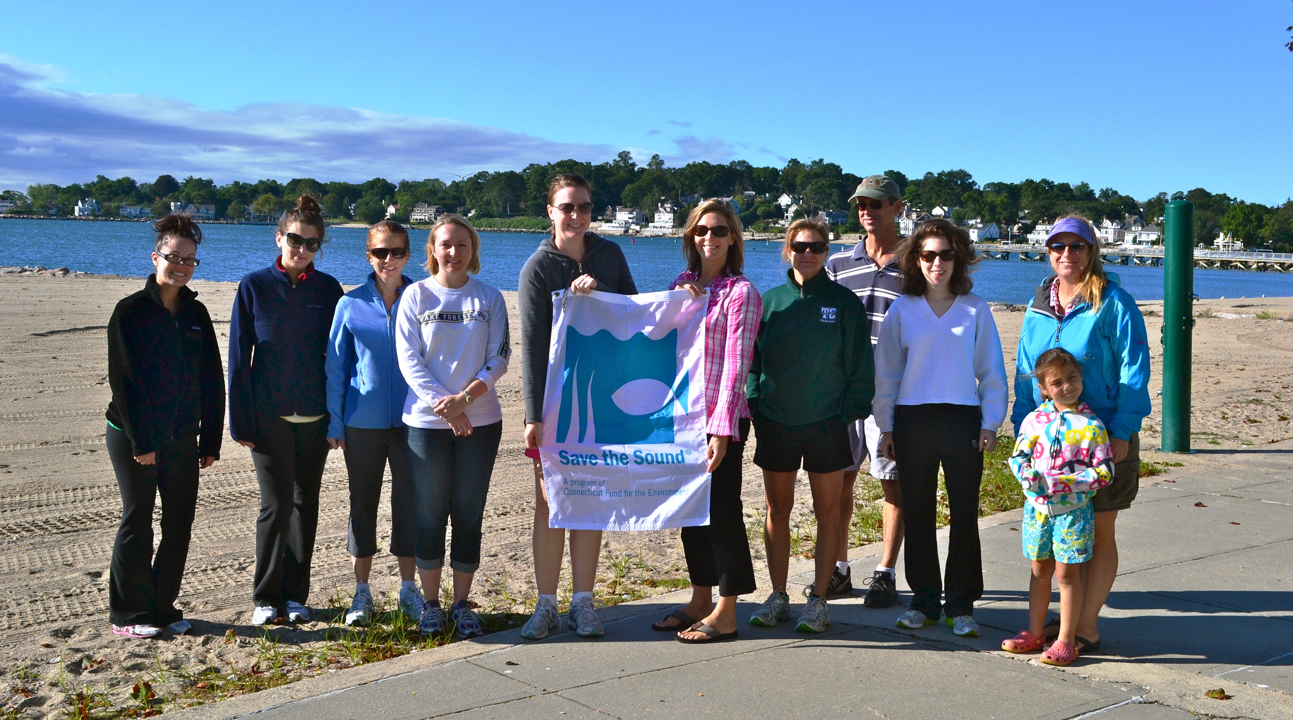 Cleanup of Cummings Beach in Stamford for ICC