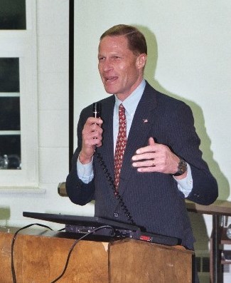 Then-Attorney General Dick Blumenthal speaking at a public meeting in 2004. Photo by Robert Lorenz.