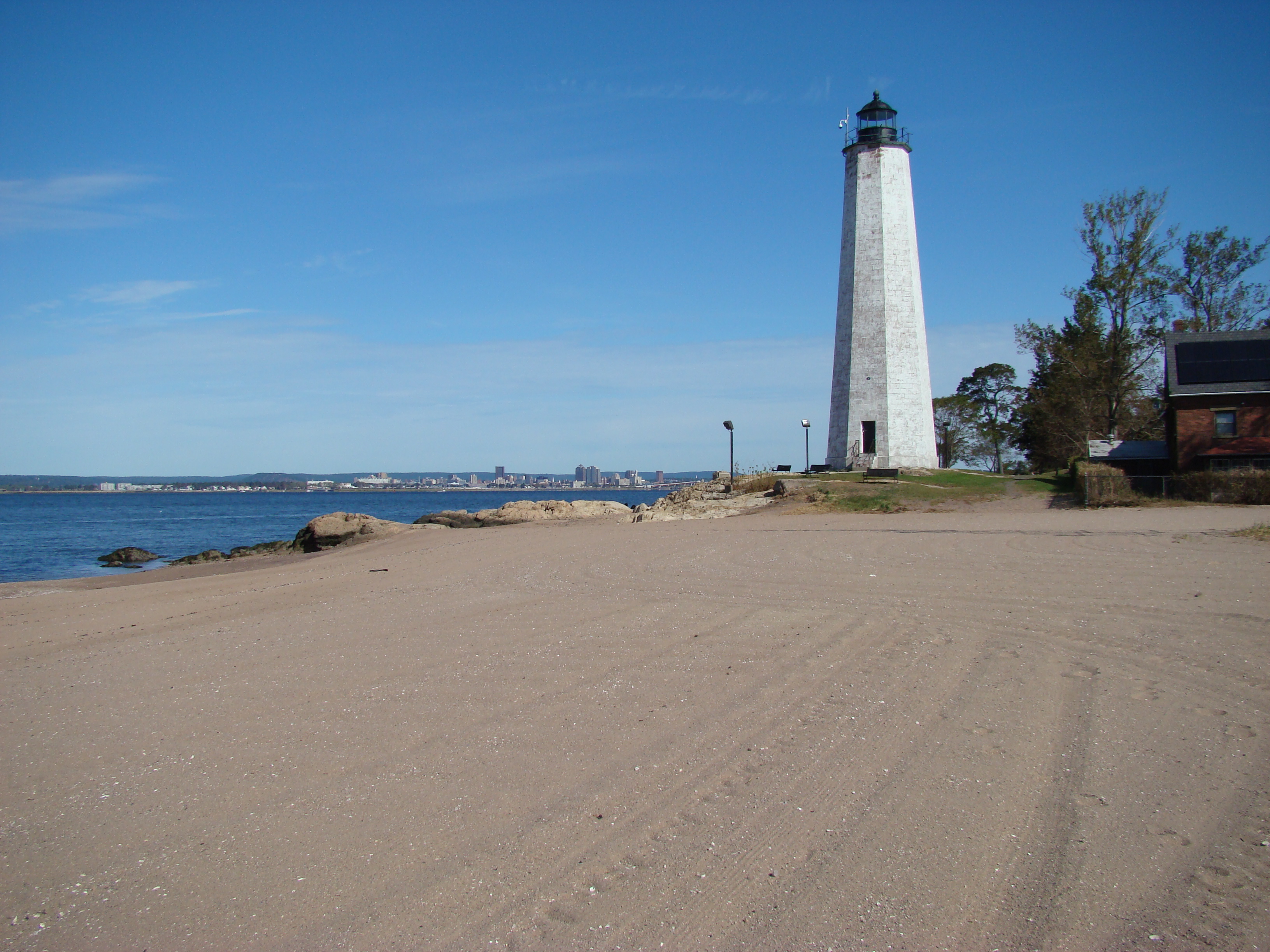 lighthouse-point-laura