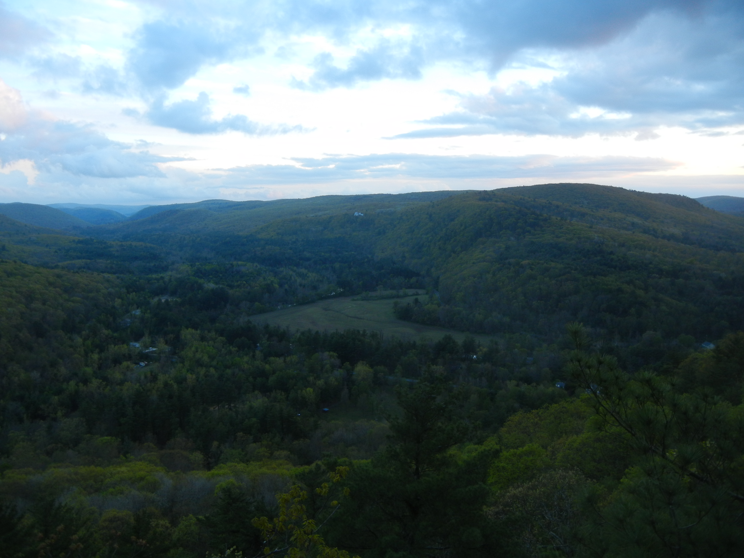 ben-smith-sharon-mountain-and-housatonic-valley-from-lookout-point-barrack-mountain-canaan